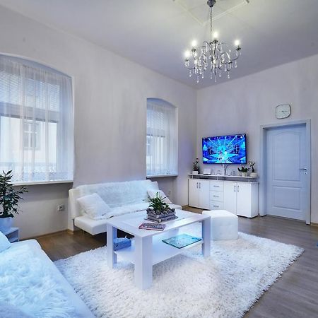 Apartmán BB centrum Banská Bystrica Esterno foto