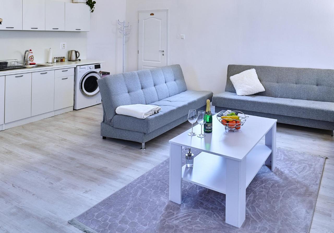 Apartmán BB centrum Banská Bystrica Esterno foto